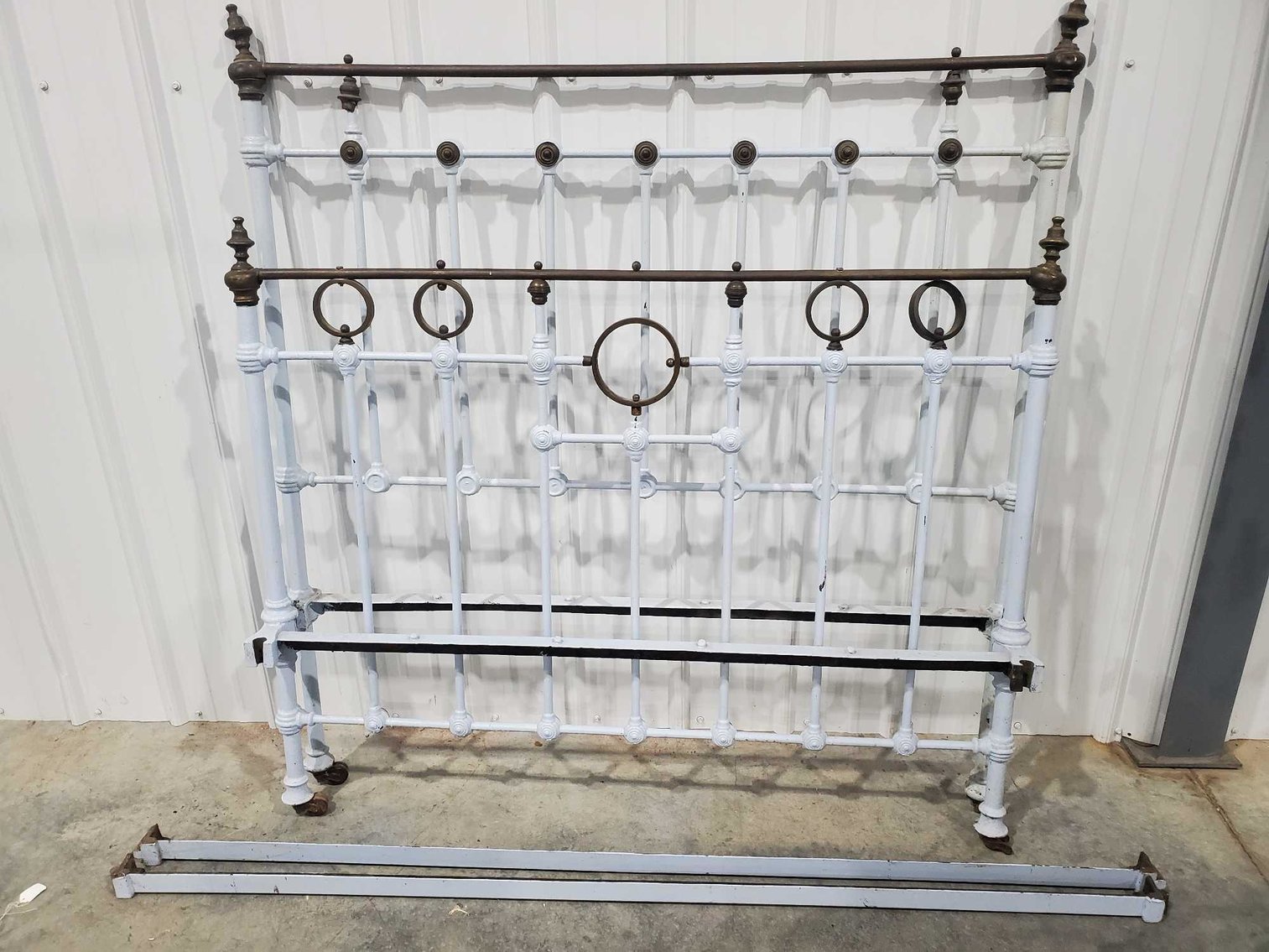 Image for Oldham Consignment Auction