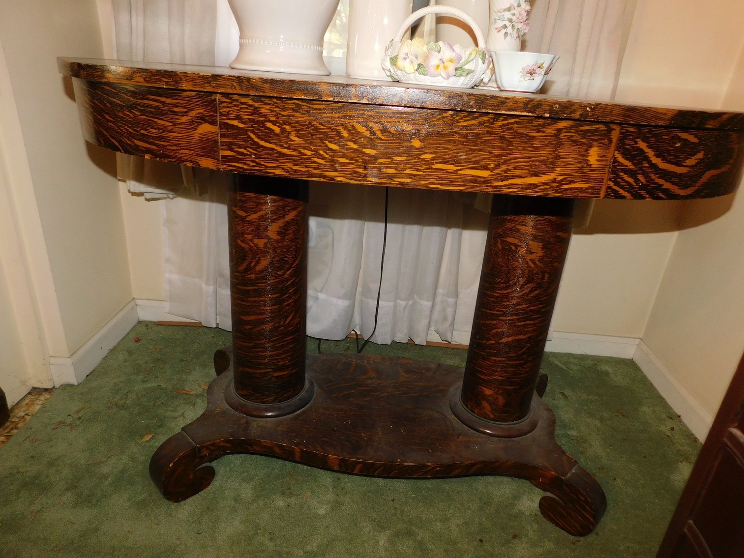 Image for Monongahela, PA – ’04 Ford Taurus, Furniture, Paintings, Collectibles and More!