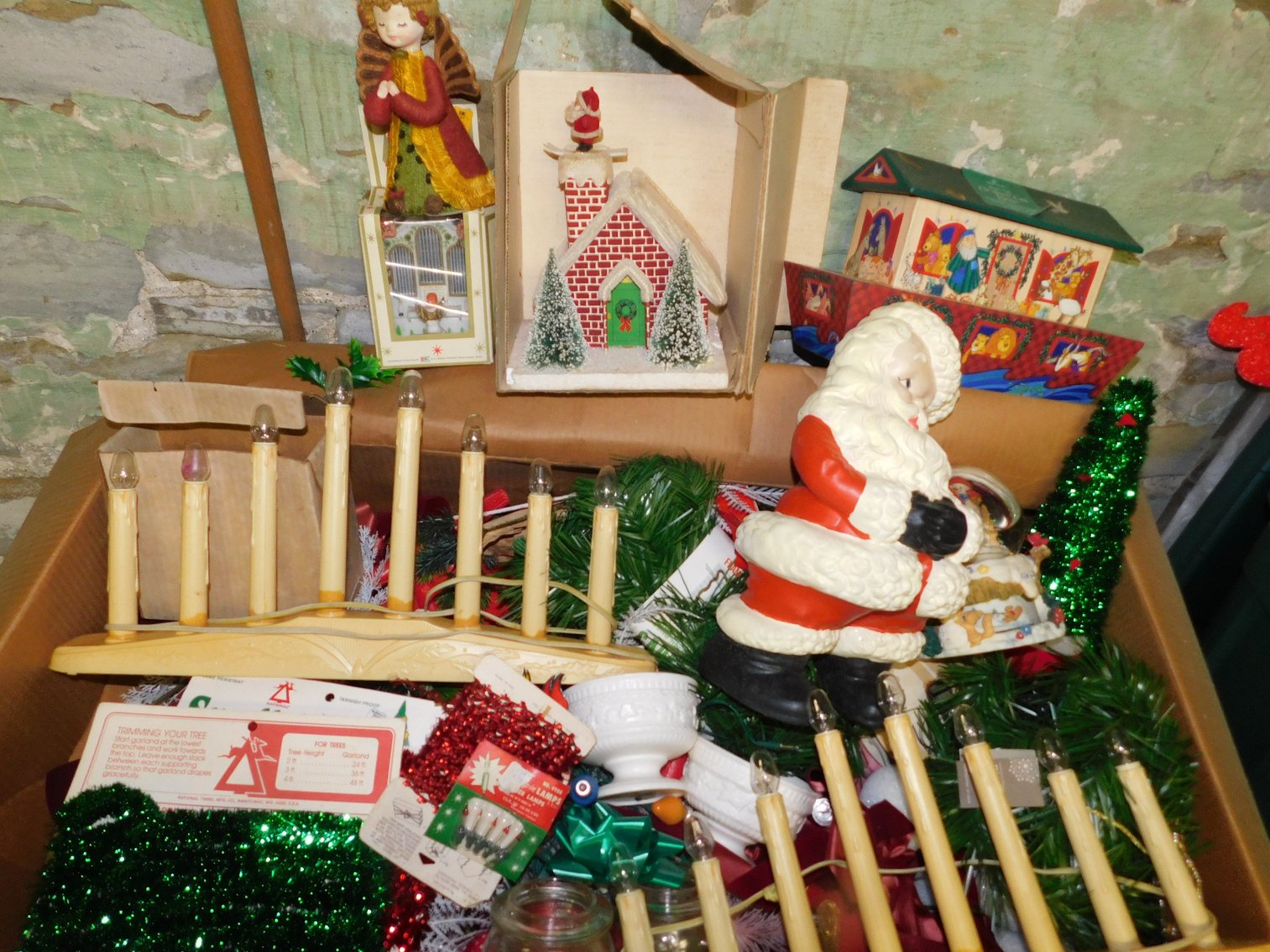 Image for Monongahela, PA – ’04 Ford Taurus, Furniture, Paintings, Collectibles and More!