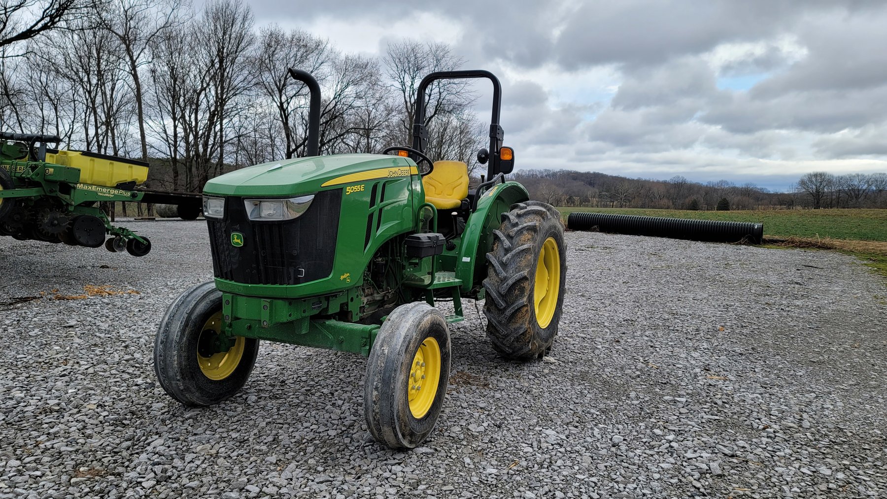 Image for 2016 John Deere 5055E