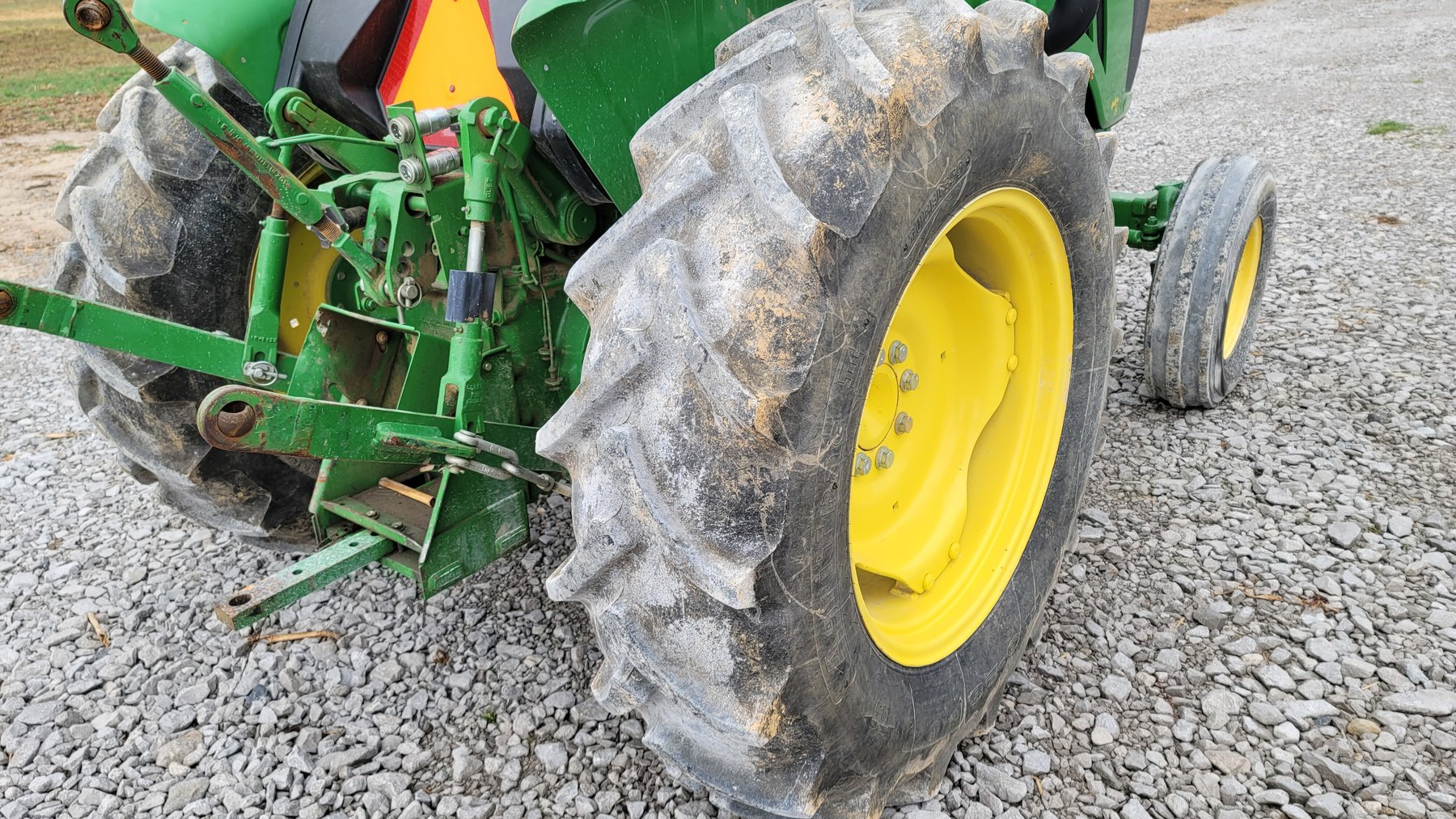 Image for 2016 John Deere 5055E