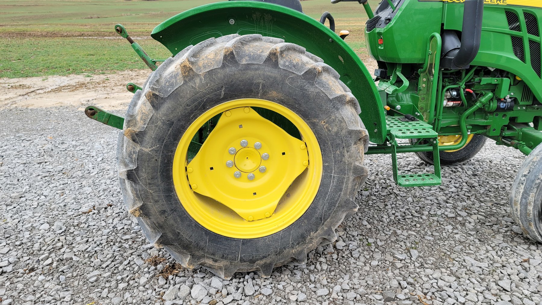 Image for 2016 John Deere 5055E