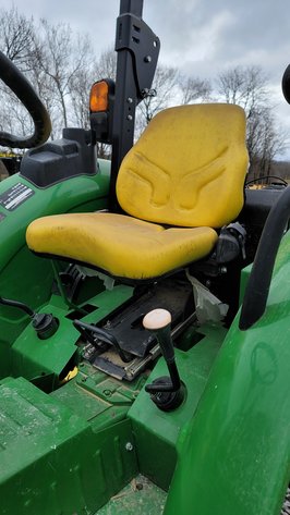 Image for 2016 John Deere 5055E