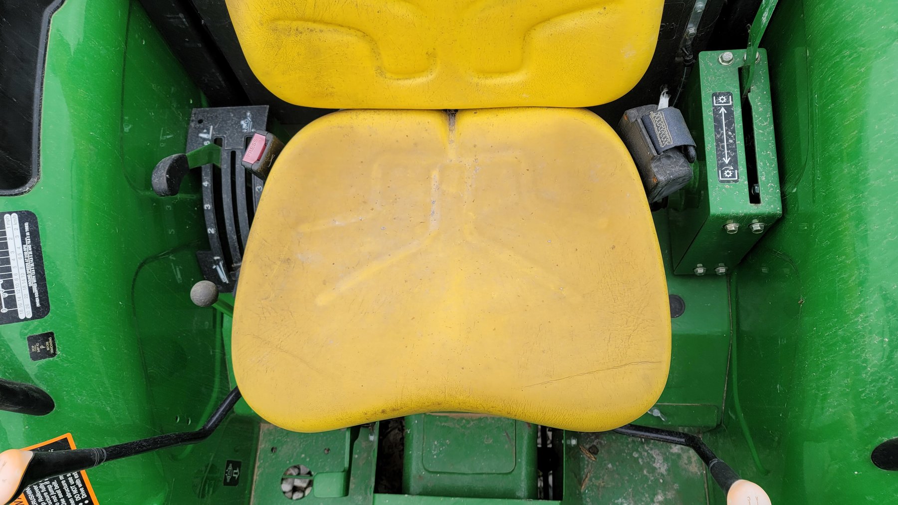Image for 2016 John Deere 5055E