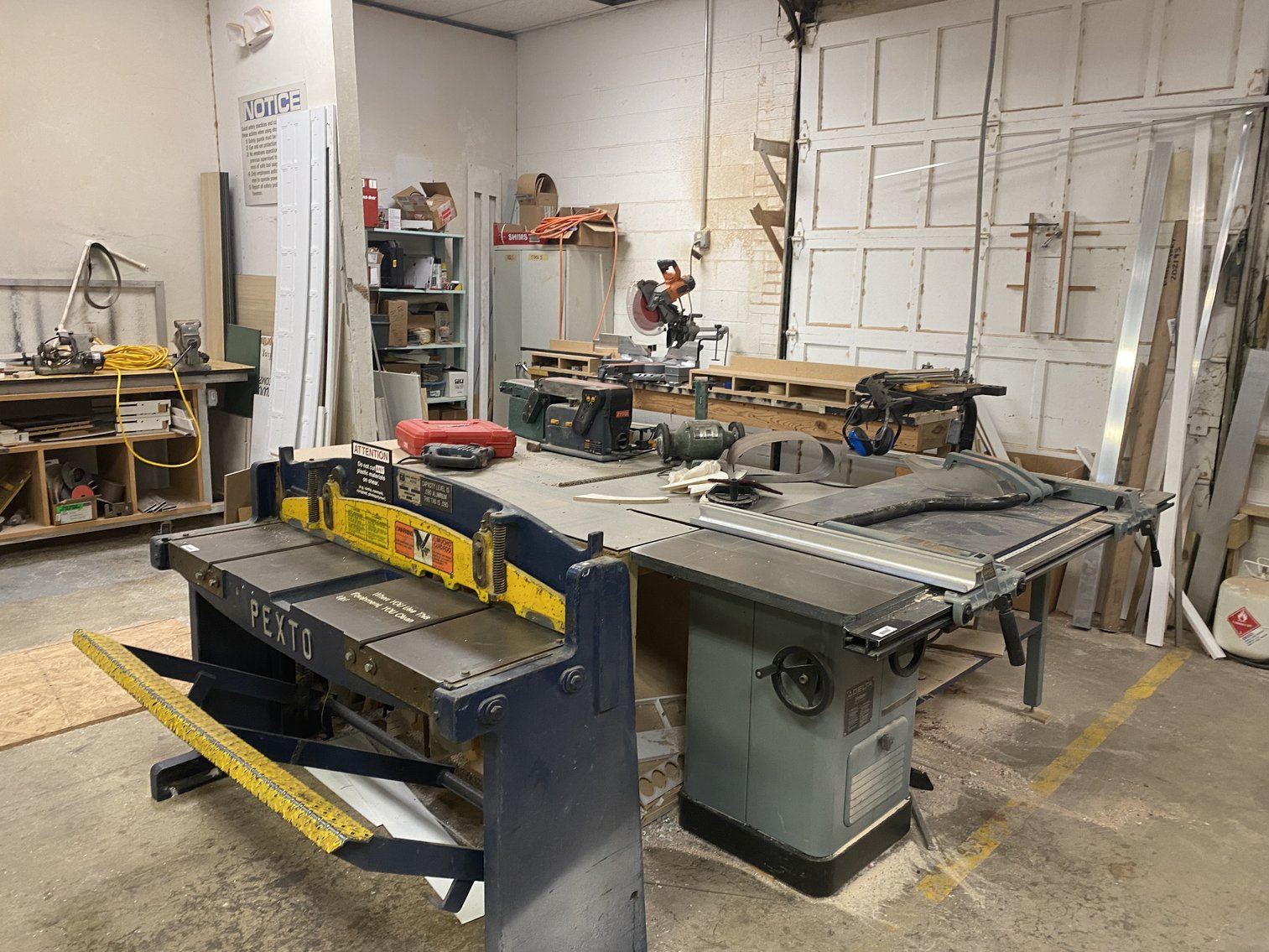 Image for US Bankruptcy Court Ordered Liquidation Sale - ACORN Sign Graphics -Over (740) Lots!