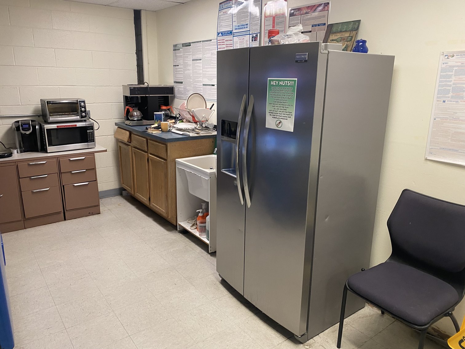 Image for US Bankruptcy Court Ordered Liquidation Sale - ACORN Sign Graphics -Over (740) Lots!