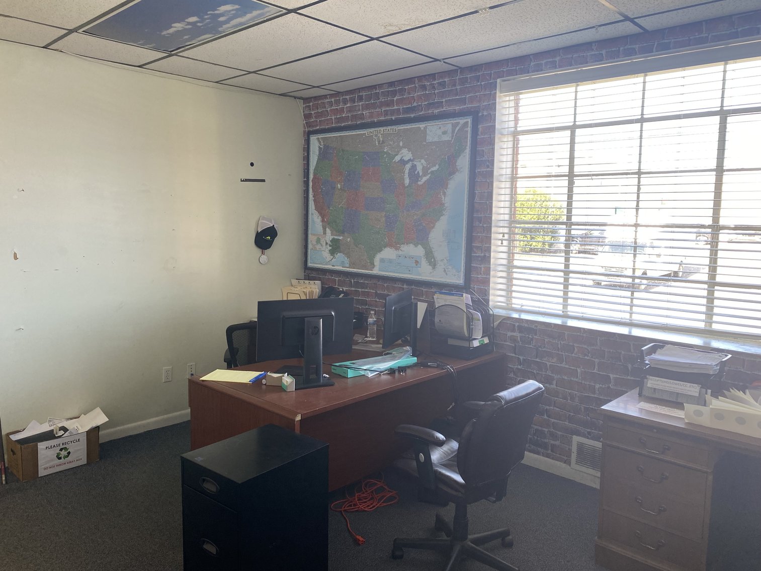 Image for US Bankruptcy Court Ordered Liquidation Sale - ACORN Sign Graphics -Over (740) Lots!