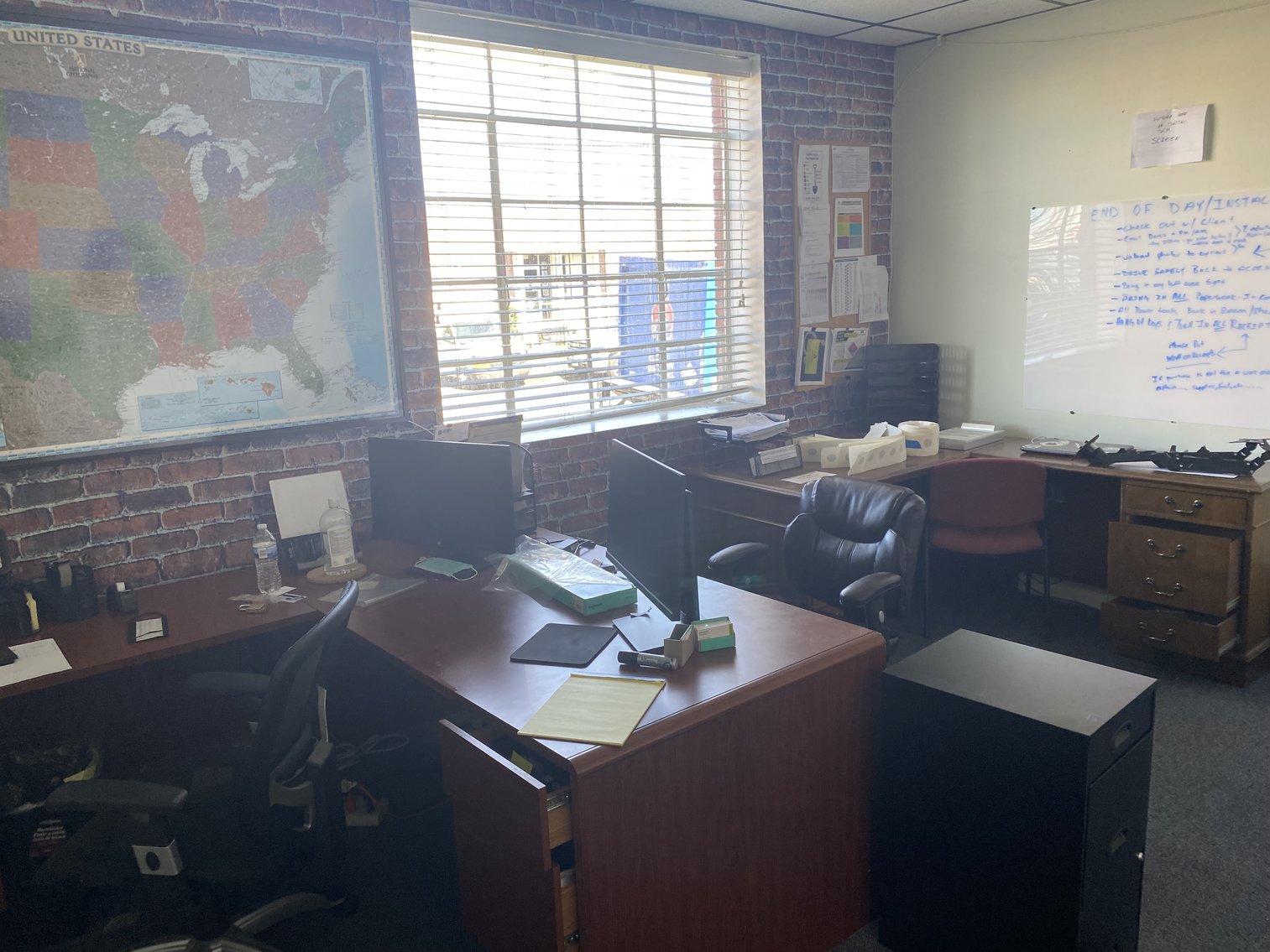 Image for US Bankruptcy Court Ordered Liquidation Sale - ACORN Sign Graphics -Over (740) Lots!