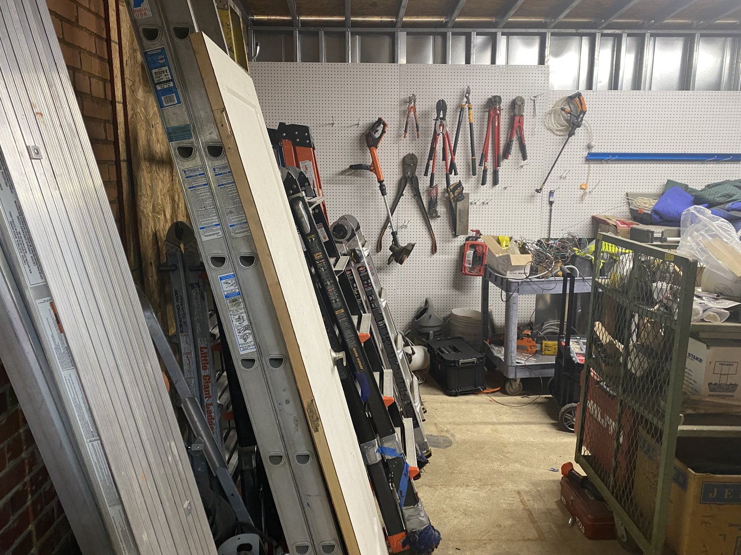 Image for US Bankruptcy Court Ordered Liquidation Sale - ACORN Sign Graphics -Over (740) Lots!