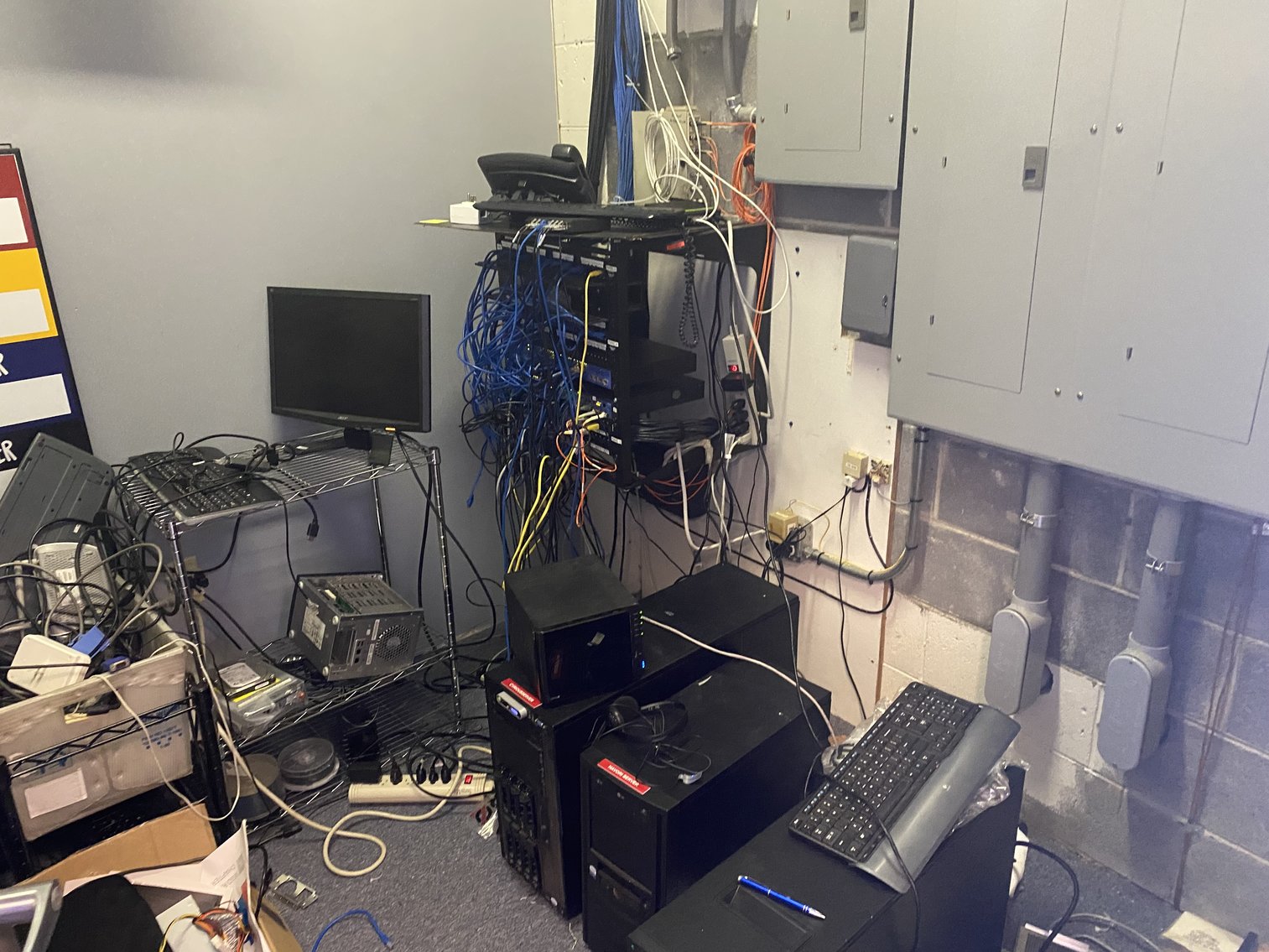 Image for US Bankruptcy Court Ordered Liquidation Sale - ACORN Sign Graphics -Over (740) Lots!