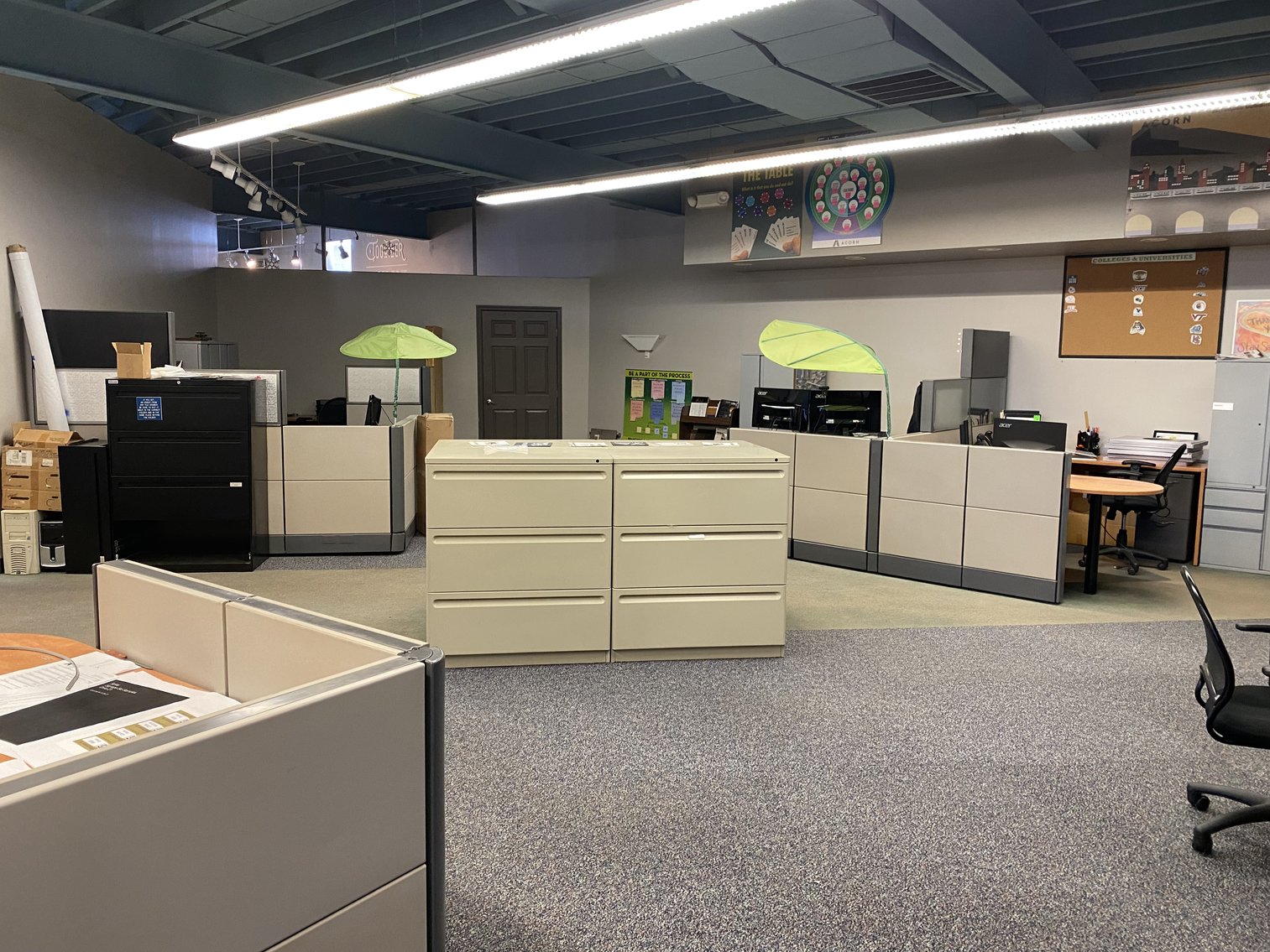 Image for US Bankruptcy Court Ordered Liquidation Sale - ACORN Sign Graphics -Over (740) Lots!