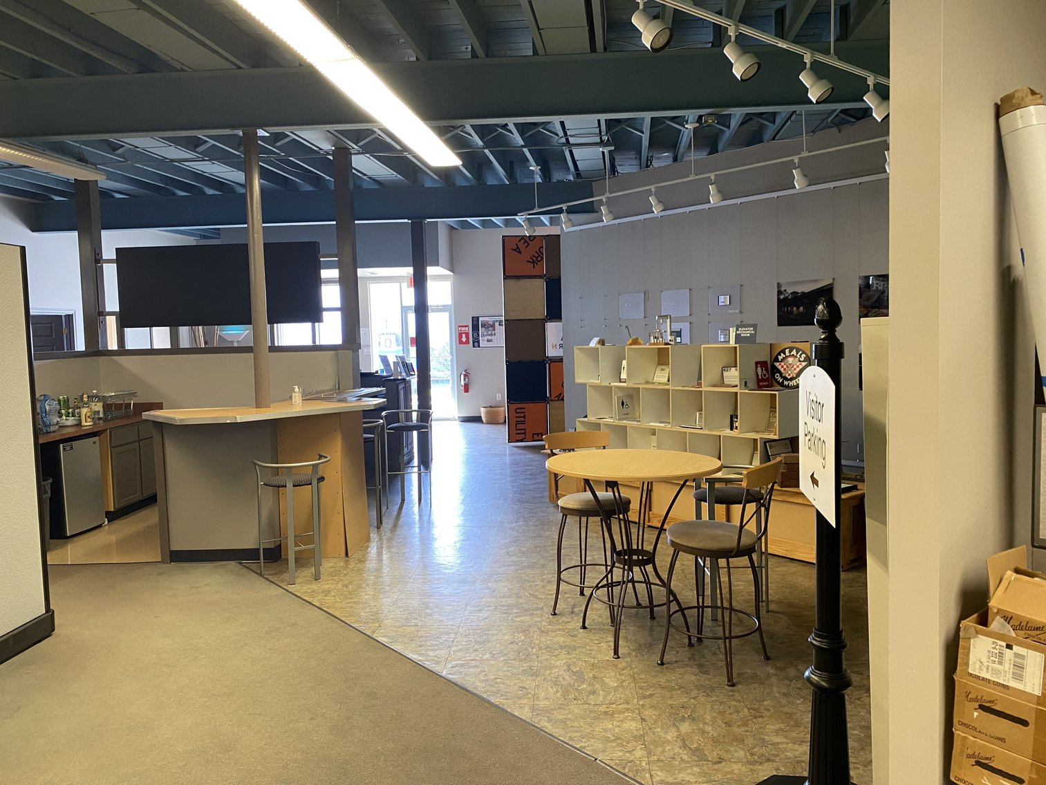 Image for US Bankruptcy Court Ordered Liquidation Sale - ACORN Sign Graphics -Over (740) Lots!