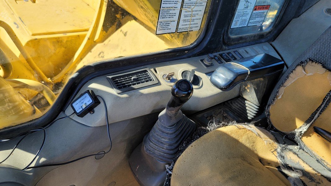 Image for 2000 Komatsu PC220LC-6LE Online Only Auction