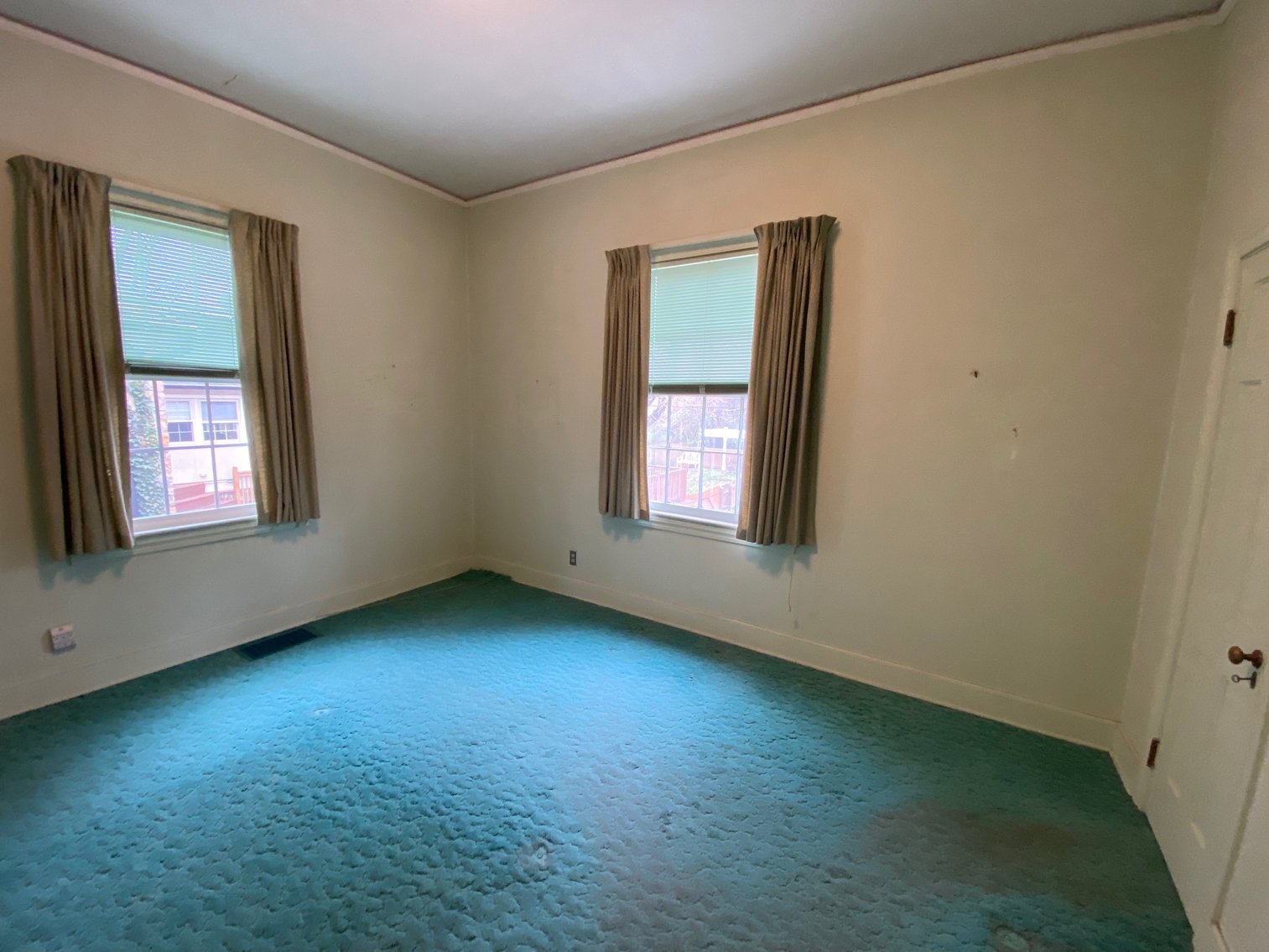 Image for ABSOLUTE LIVING AUCTION 3460 BUCKNER LANE