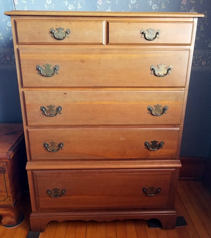 Image for Coralyn Burge Down Sizing Online Only Auction