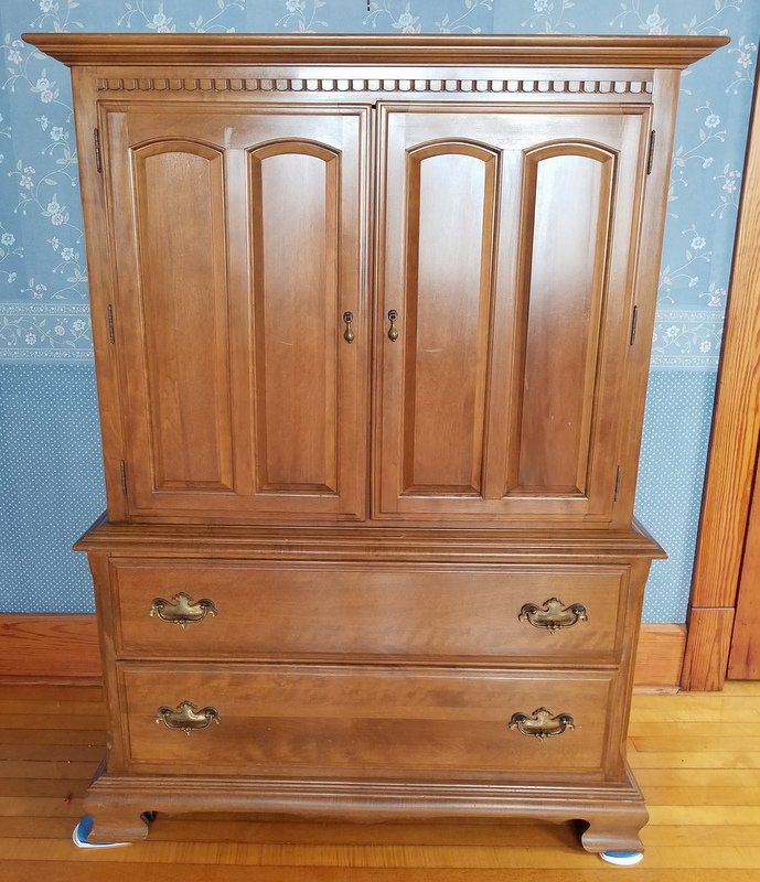 Image for Coralyn Burge Down Sizing Online Only Auction