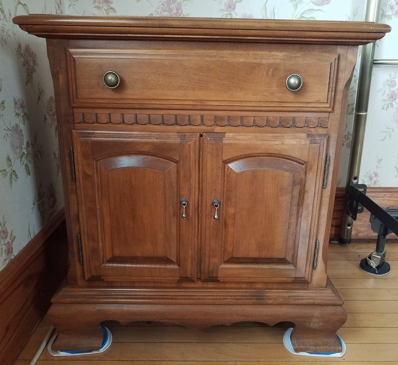 Image for Coralyn Burge Down Sizing Online Only Auction