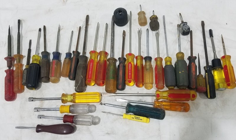 Image for Coralyn Burge Down Sizing Online Only Auction