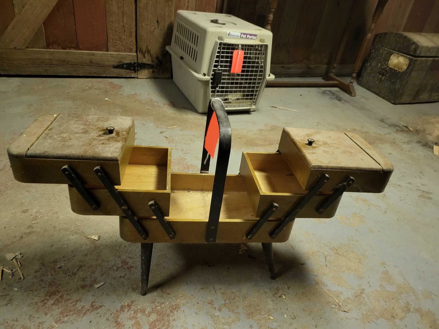 Image for Furniture, Collectibles, Household-Tisch Mills