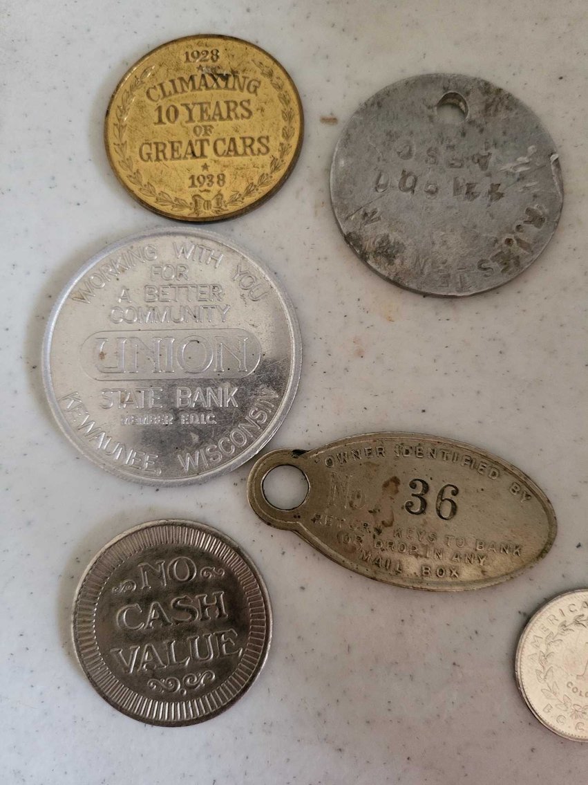 Image for Furniture, Collectibles, Household-Tisch Mills