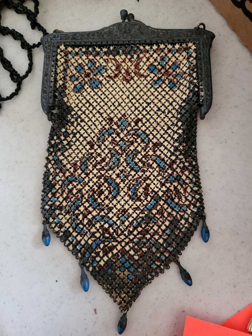 Image for Furniture, Collectibles, Household-Tisch Mills