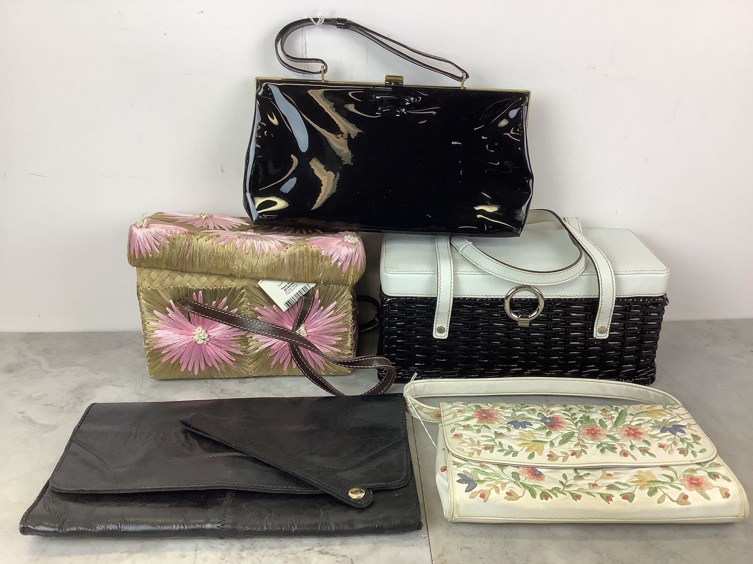 Image for Home and Décor | April 14, 2022 at 8:00 PM