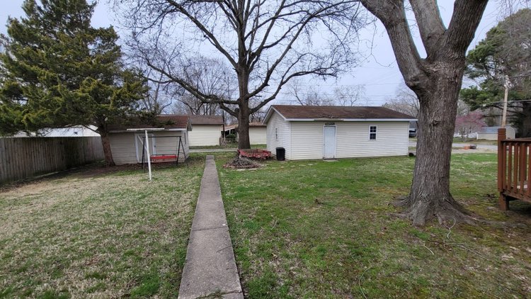Image for 3 Bedroom 2 Bathroom Home Online Only Auction