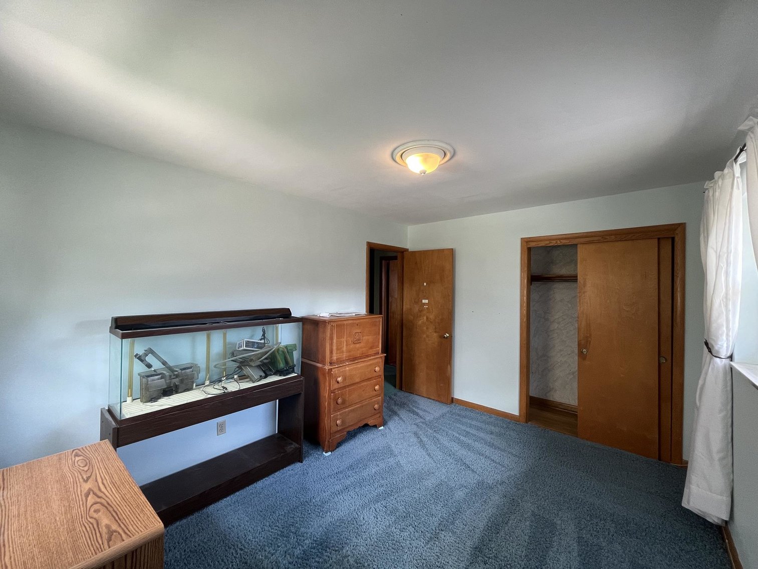 Image for SOLD $159,500 - 4-Bedroom Tri-Level in Parkersburg