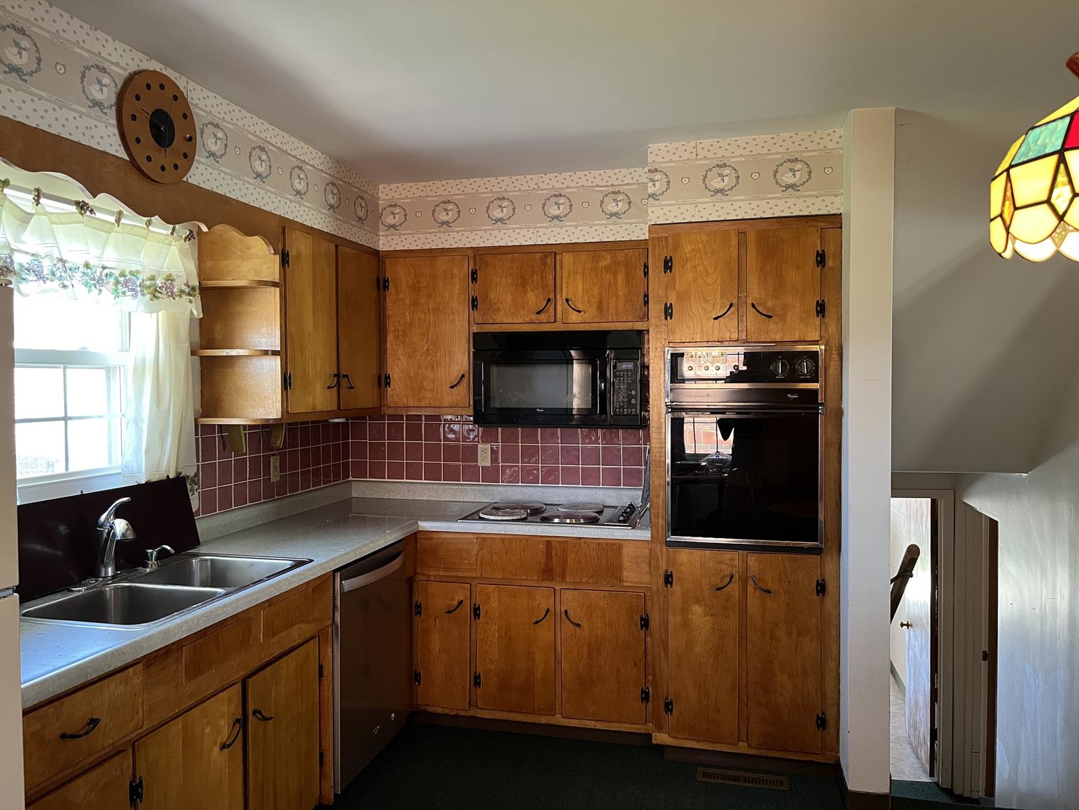 Image for SOLD $159,500 - 4-Bedroom Tri-Level in Parkersburg