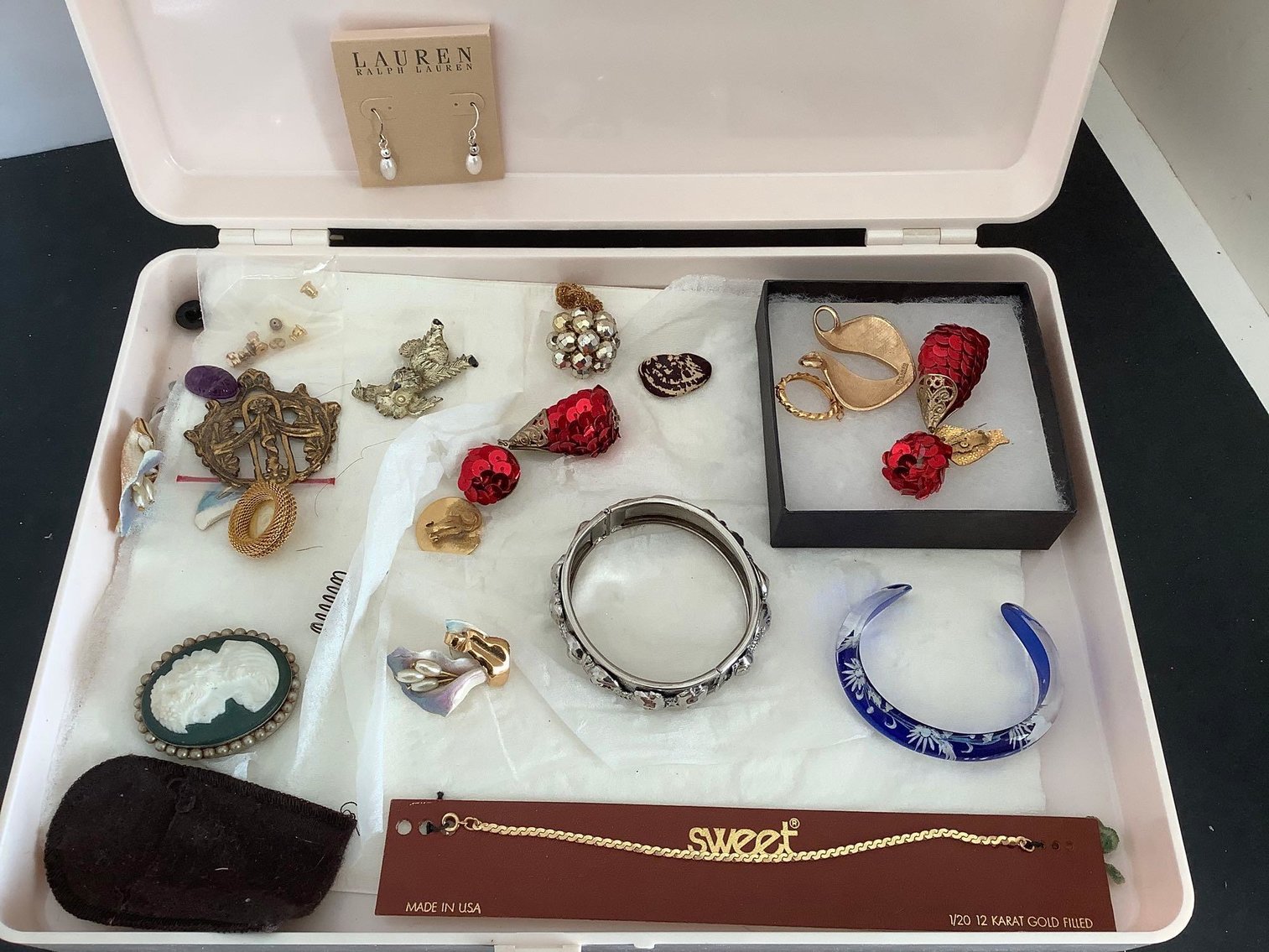 Image for Furniture, collectibles, household-Beaumont