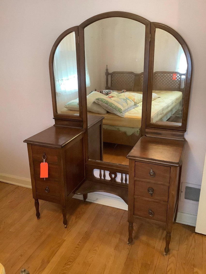 Image for Furniture, collectibles, household-Beaumont