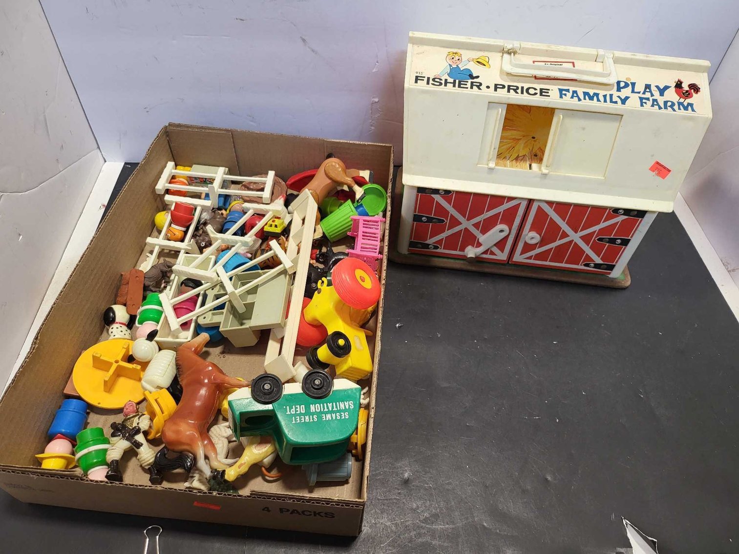 Image for 2017 Hyunda Tuscon, Furniture, Collectibles, Household & more-New Building North