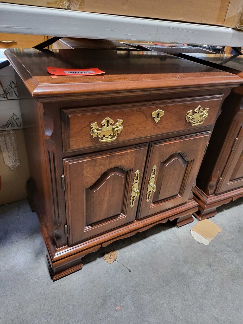 Image for 2017 Hyunda Tuscon, Furniture, Collectibles, Household & more-New Building North