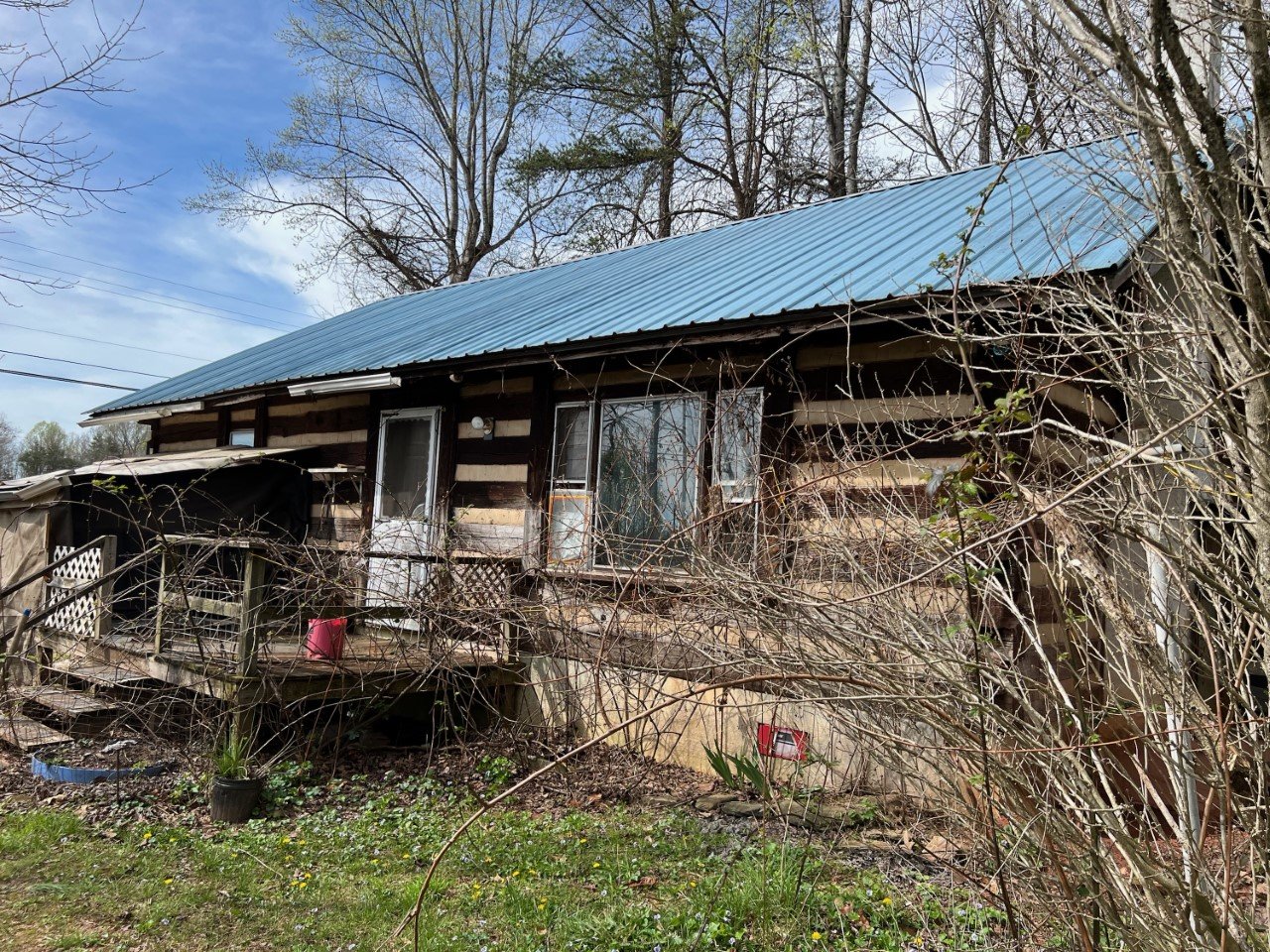 Log Cabin Home in Mount Airy, NC