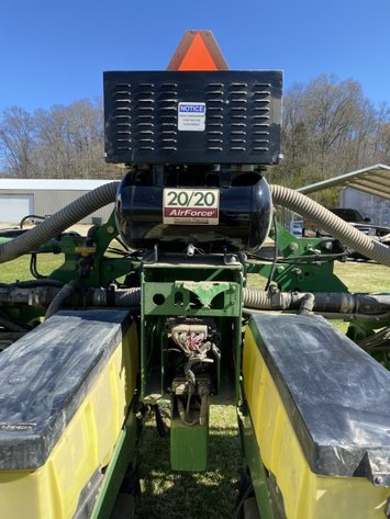 Image for 2014 John Deere 1720  Stack Fold Planter