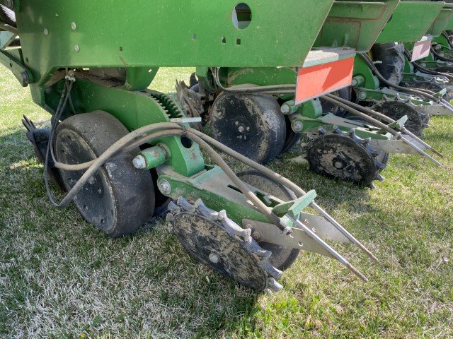 Image for 2014 John Deere 1720  Stack Fold Planter