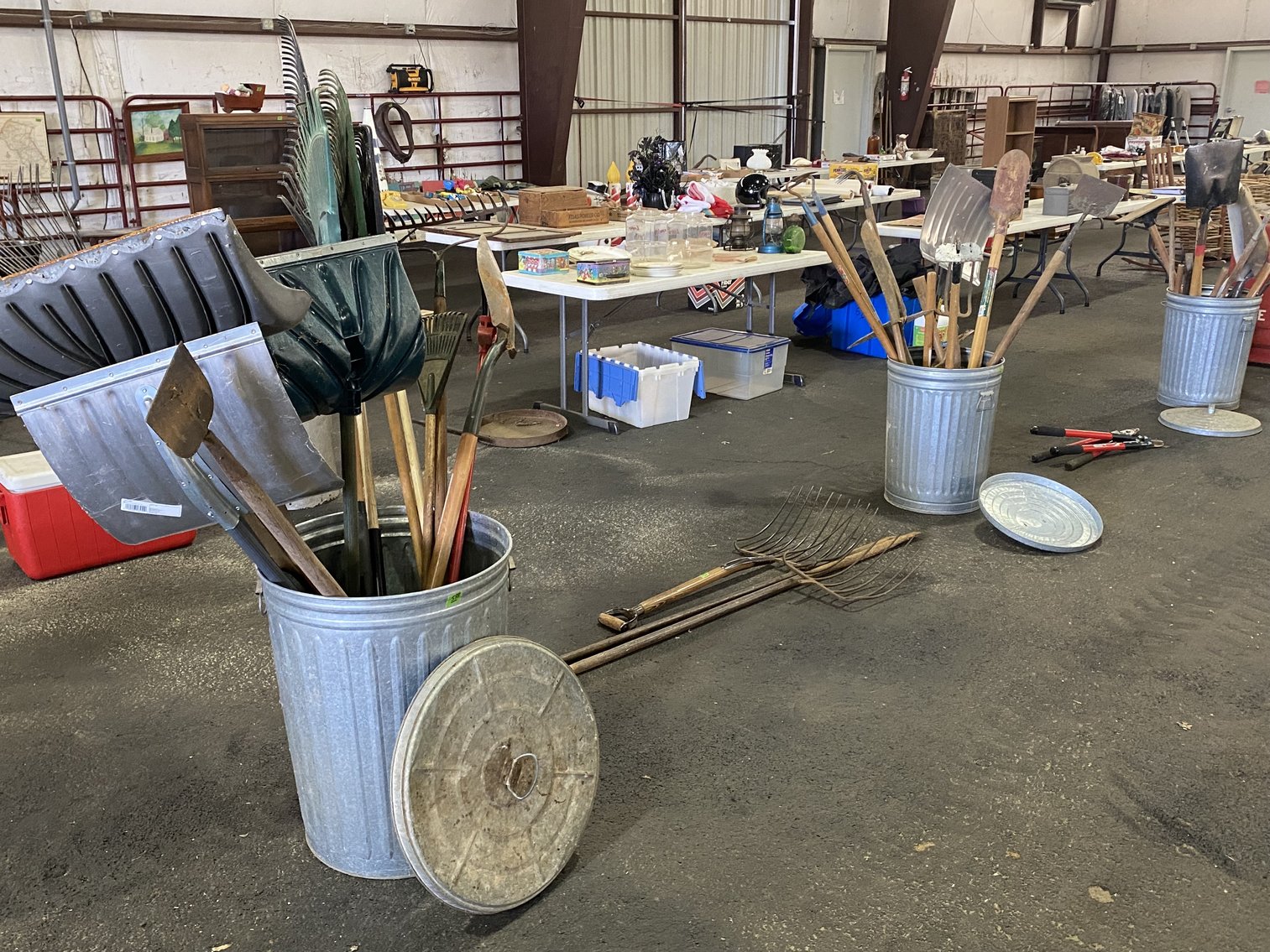 Image for Great Antique Tools and Collectibles, Jewelry, Coca Cola Cooler, Framed Art, Advertising