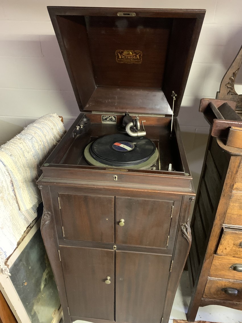 Image for Akers Estate Auction w/ Real Estate