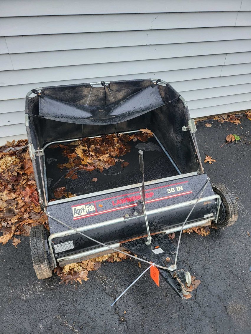 Image for Ford F-150, John Deere rider, Yamaha golf cart, Furniture, Collectibles, Household-New building South