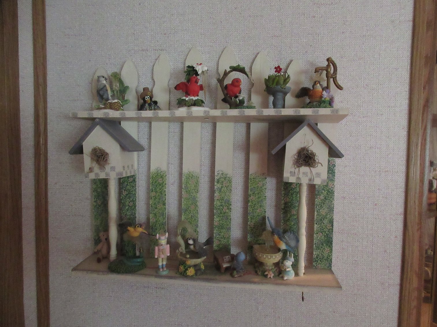 Image for Carmichaels, PA – Fenton Glass, Tiffany-style Lamps, Antiques, Collectibles, Décor and more!