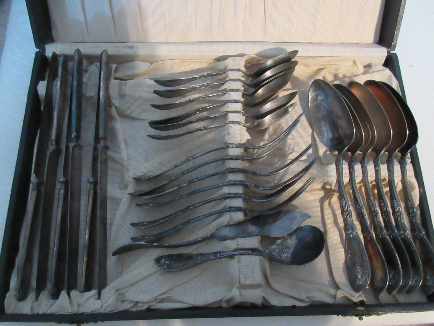 Image for Carmichaels, PA – Fenton Glass, Tiffany-style Lamps, Antiques, Collectibles, Décor and more!