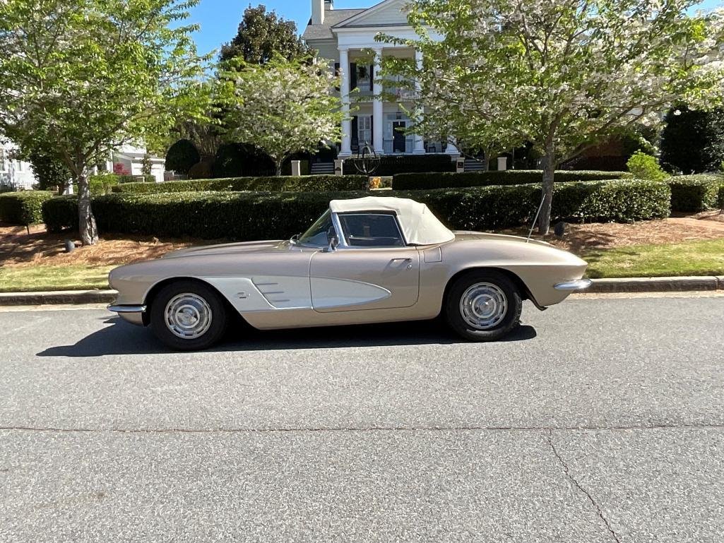 Image for 1961 and 1966 Corvettes!