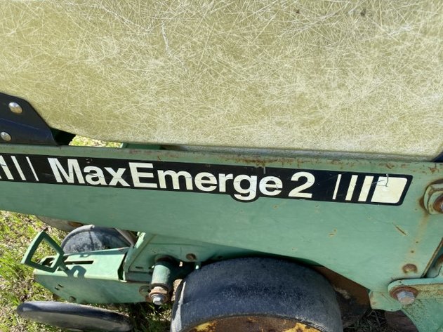 Image for John Deere 7240 MaxEmerge 2 Vacumeter Planter