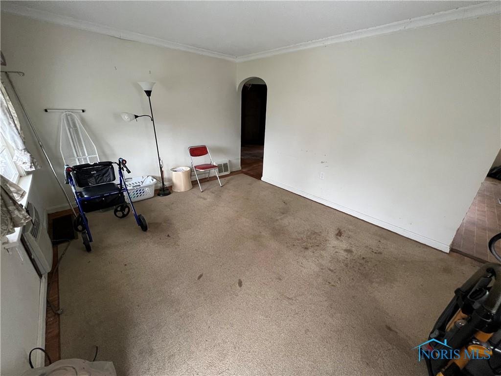 Image for MINIMUM BID AUCTION $49,000! 808 Tappan St.