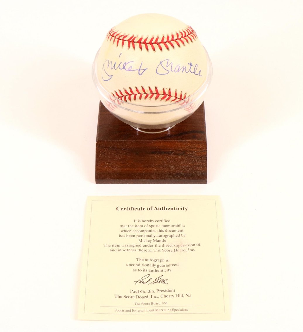 Image for Sports Cards and Collectibles | May 4, 2022 at 10:00 AM