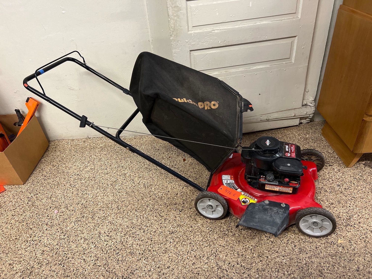 Image for Furniture, Collectibles, Train related, Delinquent storage units, Household-Main office back half