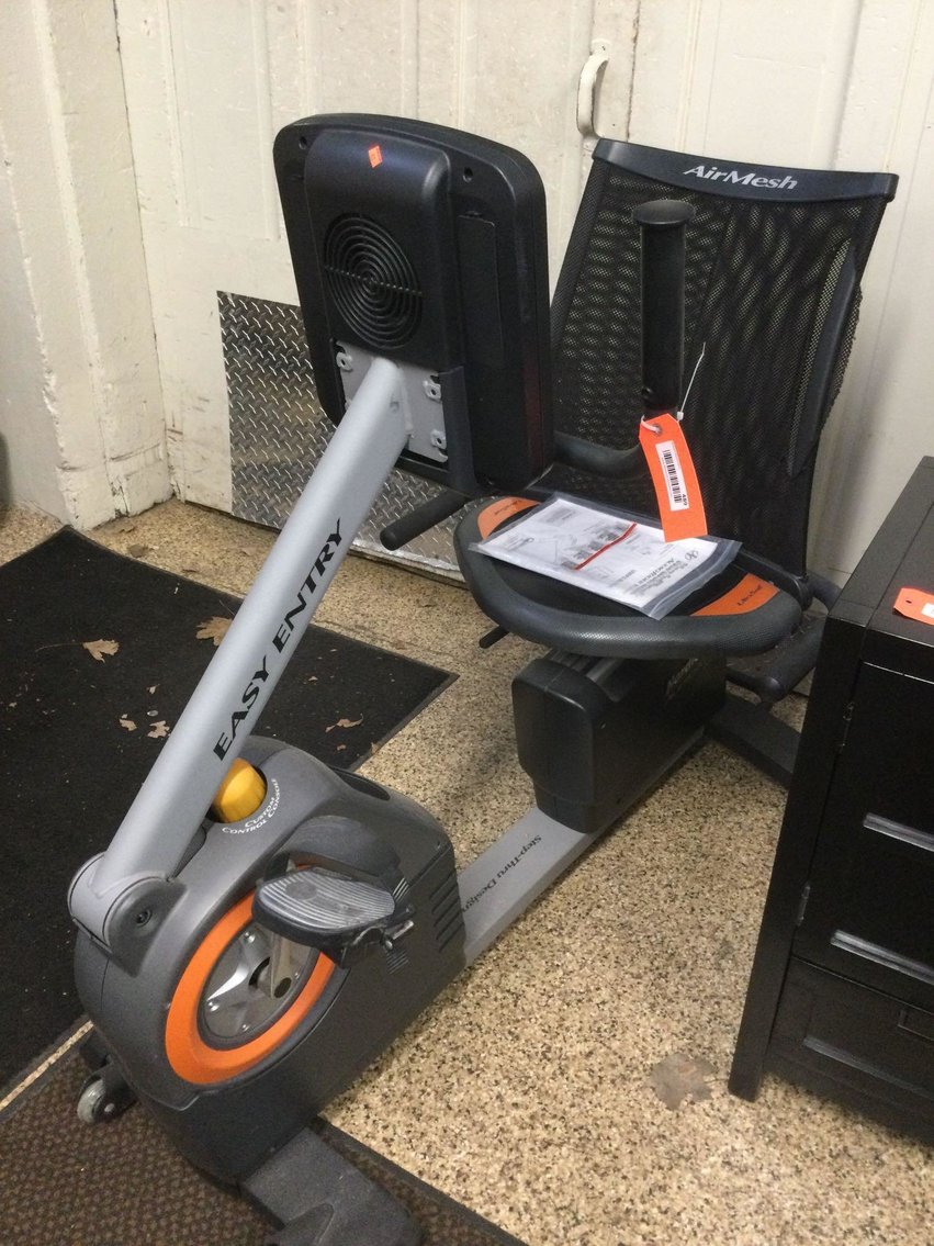 Image for Furniture, Collectibles, Train related, Delinquent storage units, Household-Main office back half