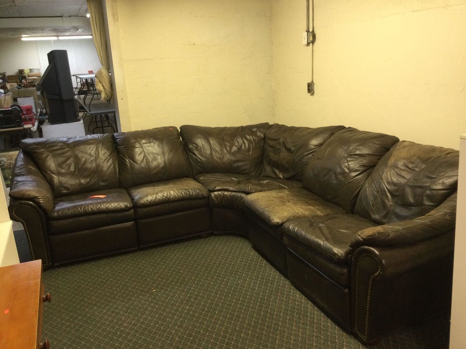 Image for Furniture, Collectibles, Train related, Delinquent storage units, Household-Main office back half