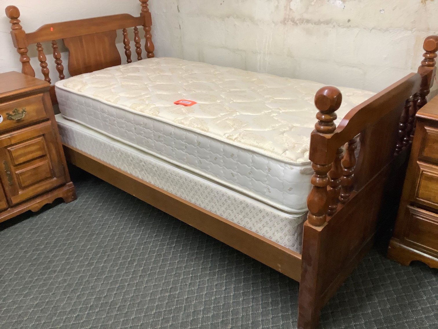 Image for Furniture, Collectibles, Train related, Delinquent storage units, Household-Main office back half