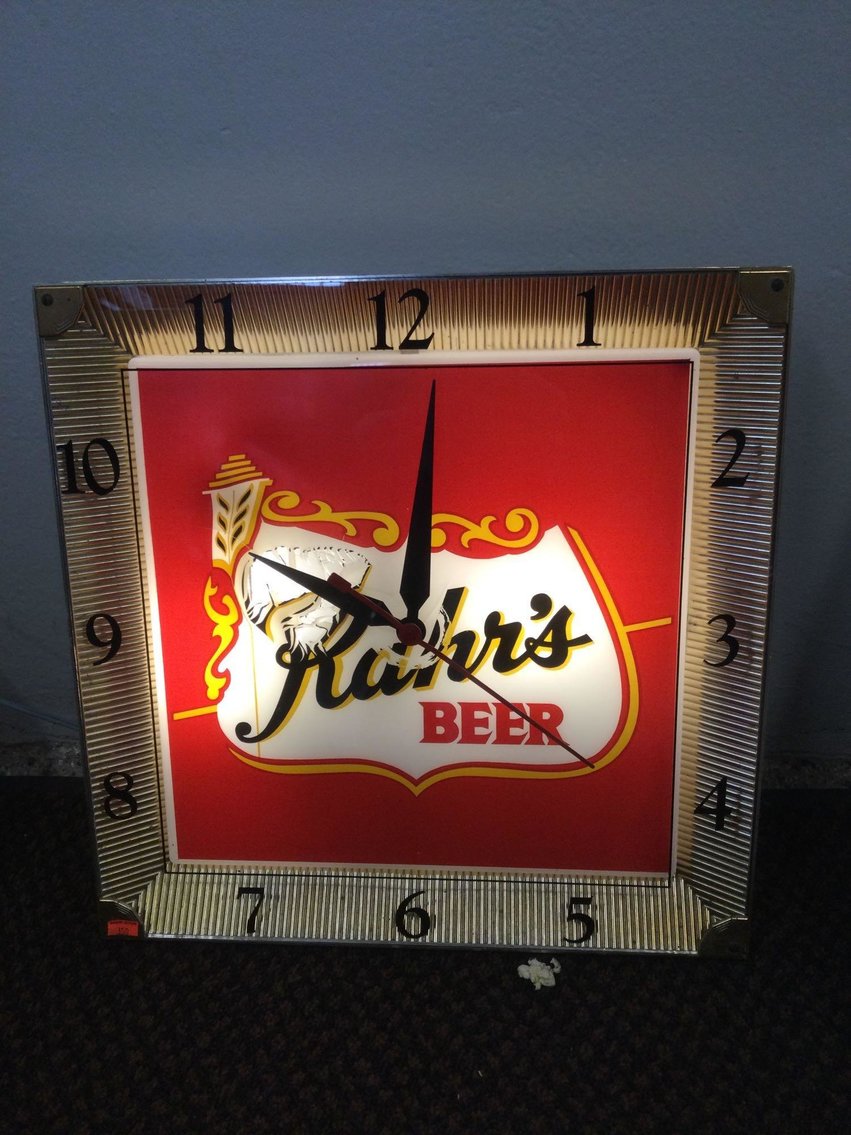 Image for Furniture, Collectibles, Train related, Delinquent storage units, Household-Main office back half